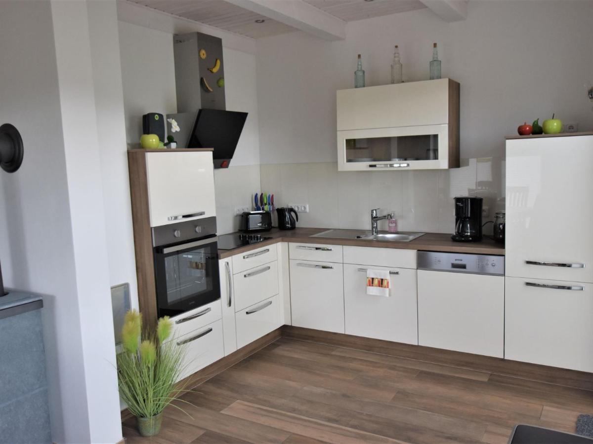 Cozy Holiday Home In Gross Schwansee With Sauna المظهر الخارجي الصورة