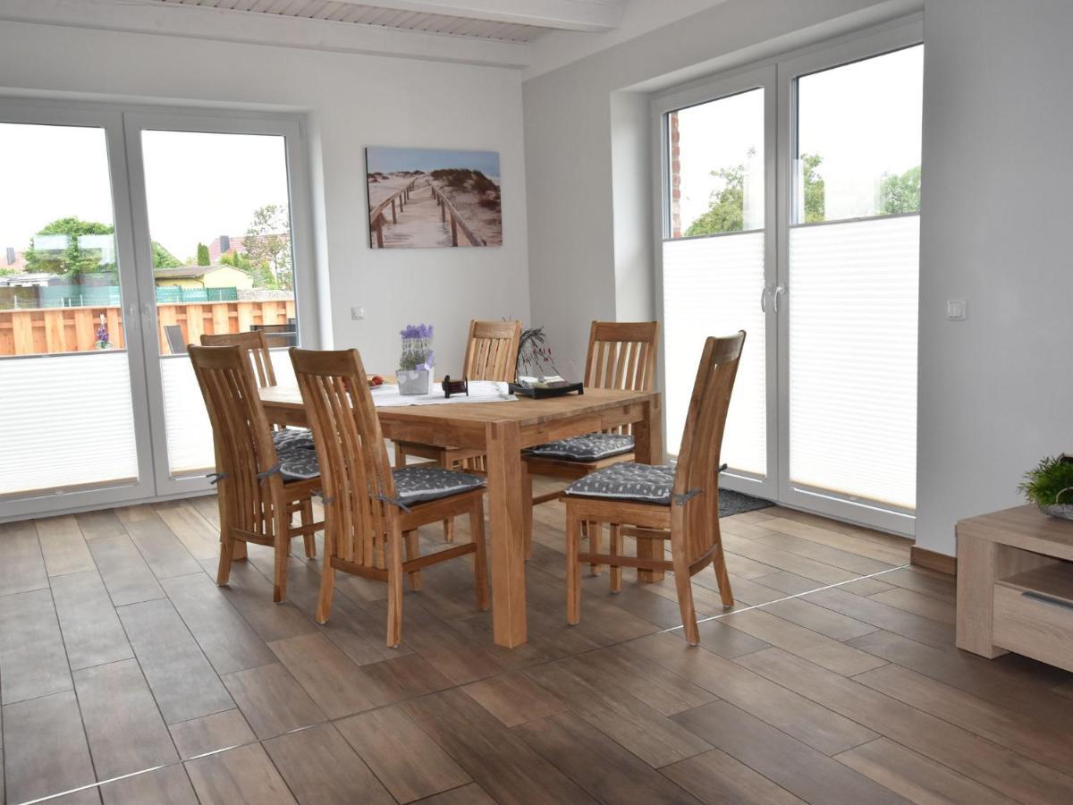 Cozy Holiday Home In Gross Schwansee With Sauna المظهر الخارجي الصورة